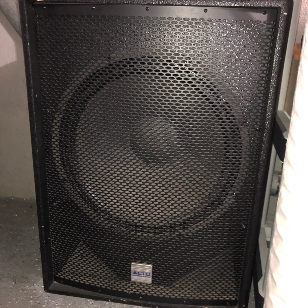 speaker - Picture 5 of 8